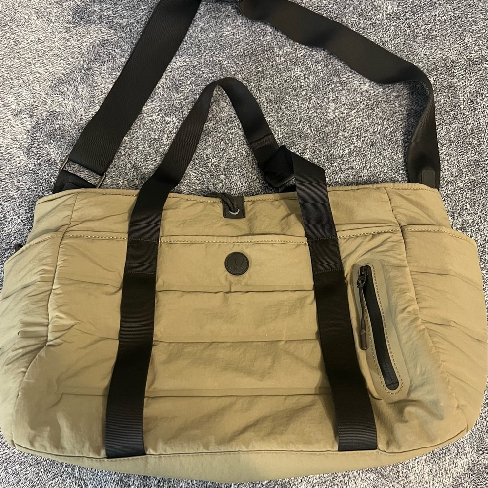 Lululemon Dash All Day Duffle
